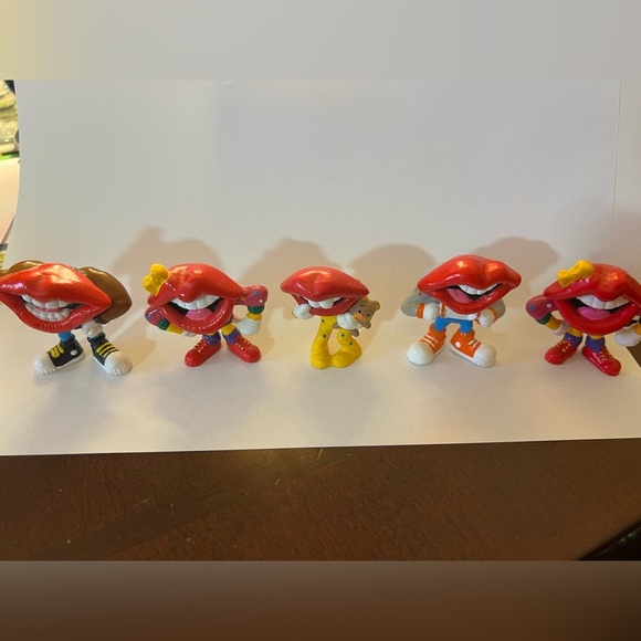 TANG LIPS FIGURINES - 1989 VINTAGE 80’S TOYS LOT OF 5 - Picture 1 of 5